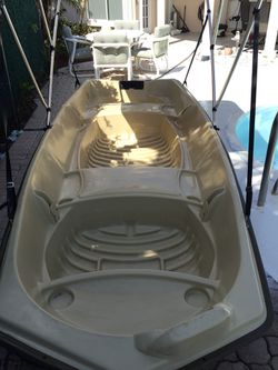 Sun Dolphin 12 Jon Boat for Sale in Fort Lauderdale, FL - OfferUp