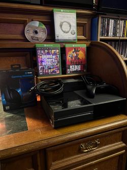 Xbox one bundle! Great condition!!