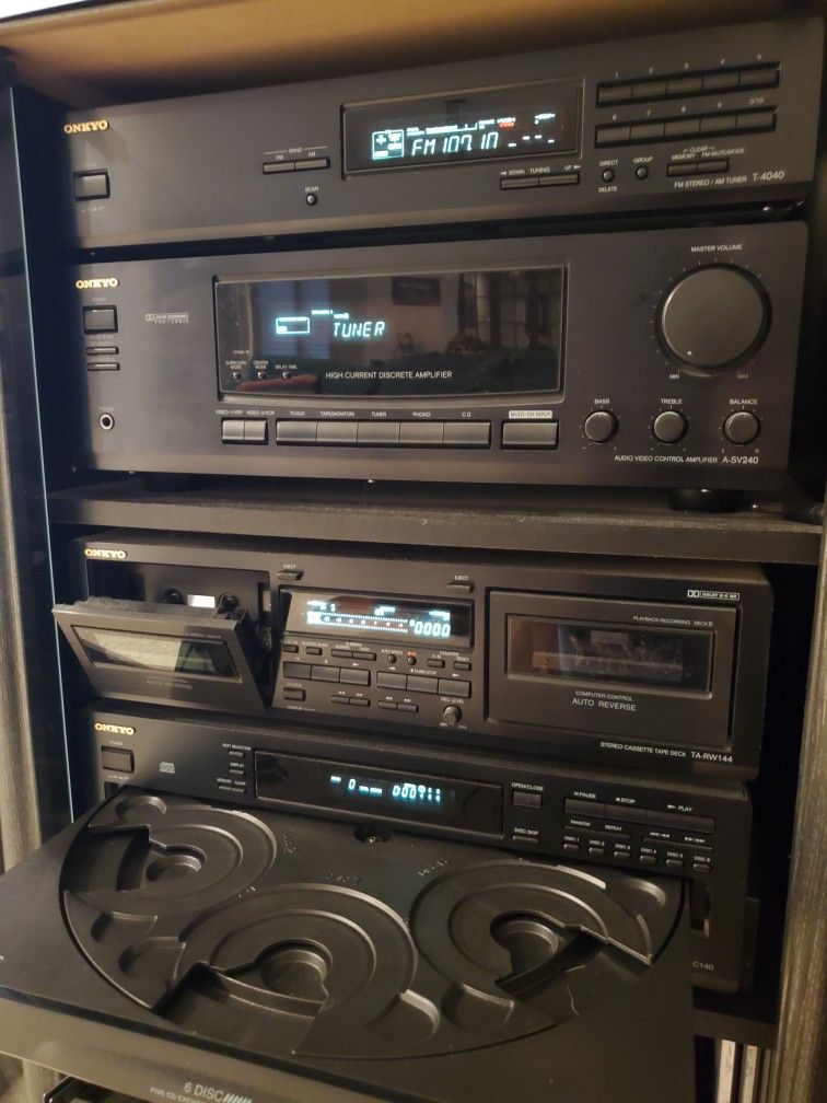 MUST SELL BY 8/19! Onkyo Full Rack Stereo System EXCELLENT