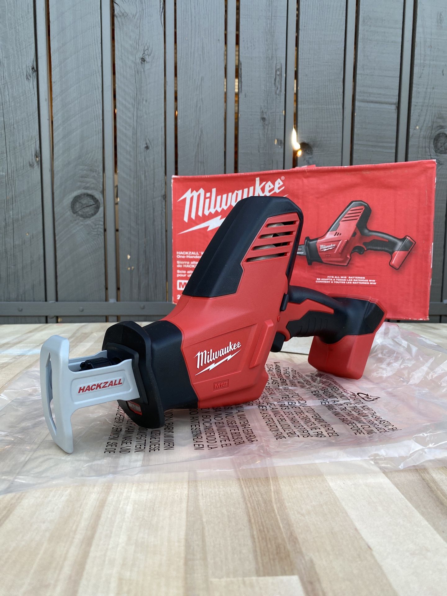 Milwaukee M18 18V Lithium-lon Cordless HACKZALL Reciprocating Saw (Tool-Only