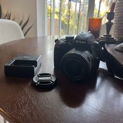 Nikon D3300 DSLR Camera— perfect condition! 