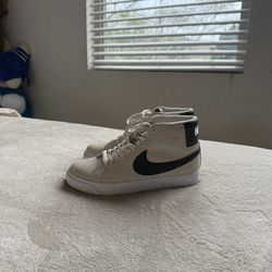  Nike Blazer 