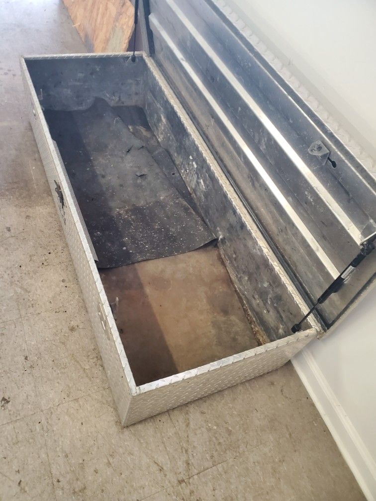 Tool Box Low Profile