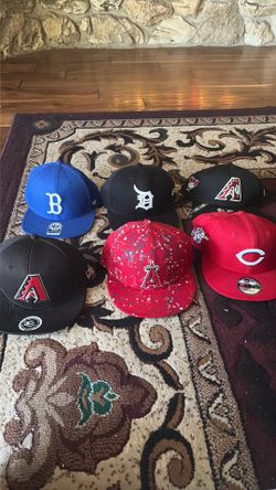Assorted MLB hats