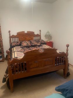 Full Size Maple Bed