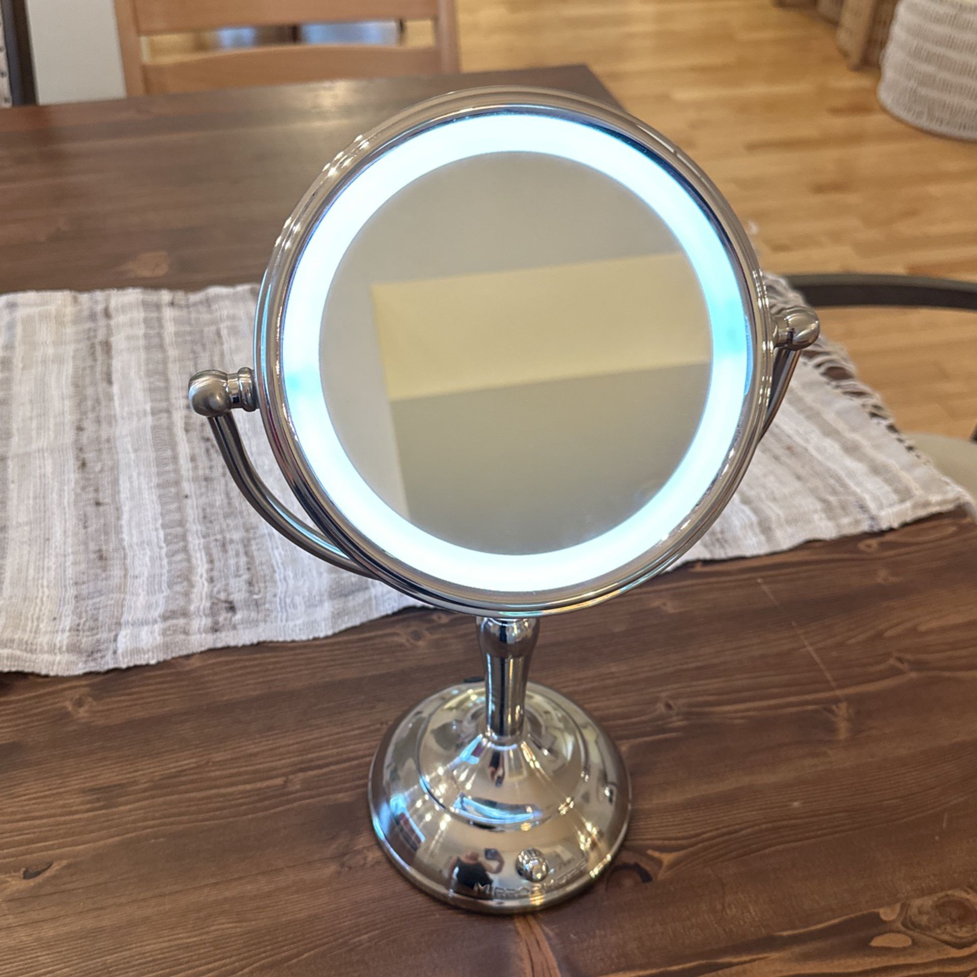 Makeup Mirror With Light 