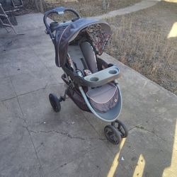 baby trend three wheel stroller 