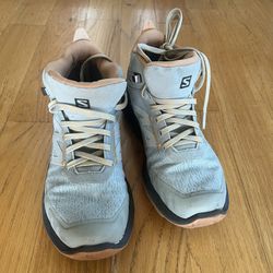 OUTpulse Mid GORE-TEX Hiking Boots 