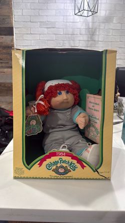 Collect Cabbage Patch Kid “Joana”