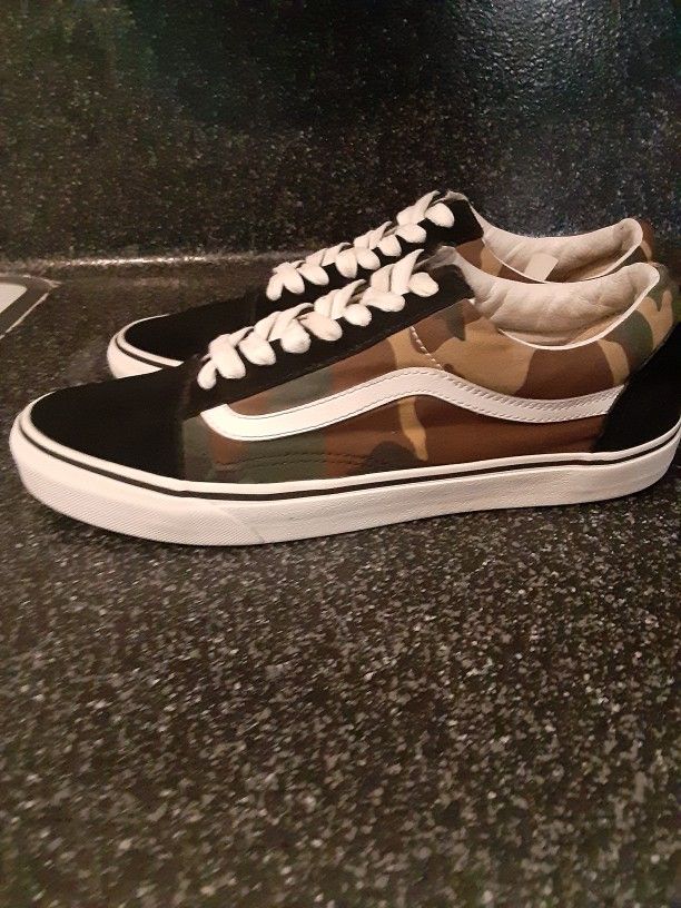 Vans mens 11 Good Condition 