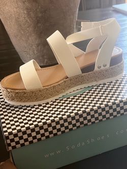 Women’s platform sandals