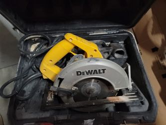 Dewalt Circular Saw