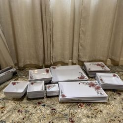 50 Piece Dishes Great Condition. 2$each Piece.