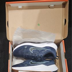 Nike Downshifter 12 Brand New!
