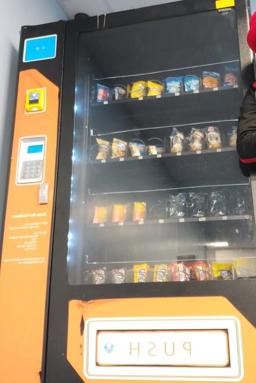 Vending Machine W/ Location
