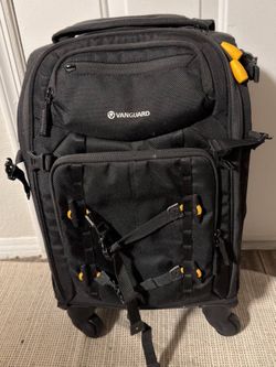 Like New Vanguard Alta Professional Camera Roller Bag