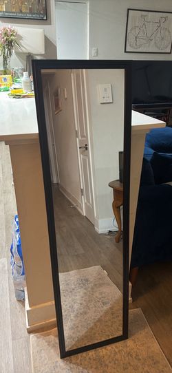Wall mirror