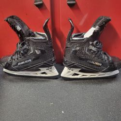 Bauer Supreme Mach Size 9.5 Hockey Skates 