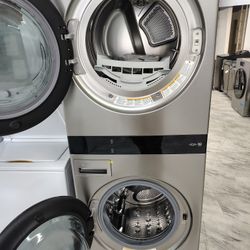 Sale Now Only $1600 ($1899 Below MSRP) LG Smart Gas Washtower 