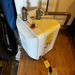 Eemax EMT2.5 Electric Mini Tank Water Heater, 2.5 Gallon