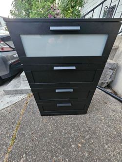 Dresser IKEA