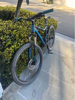 Giant Stance 2 Large 27.5 Mountain bike mtb
