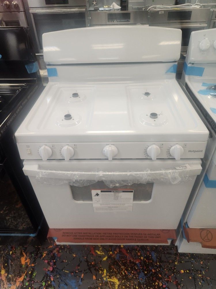 Final Sale Hotpoint 30 Inch Gas Stove 4 Burners White