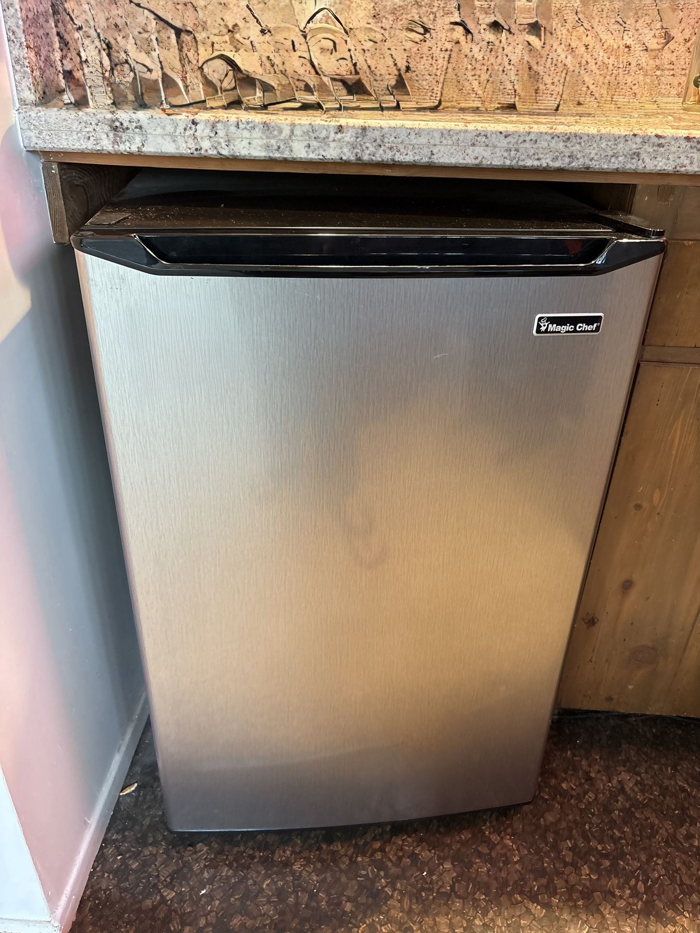 Magic Chef 4.5 cu. ft. Mini Fridge