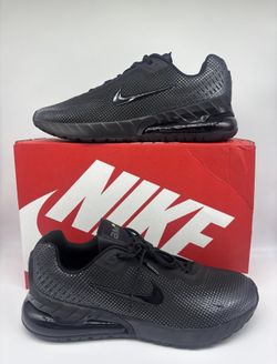 Nike Air Max Phoenix / Multiple Sizes