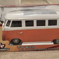 Herbie Fully Loaded 1:6 Scale VW Bus RC