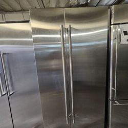 JENN AIR 42 BUILT IN STAINLESS STEEL REFRIGERATOR 