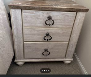 Night stand