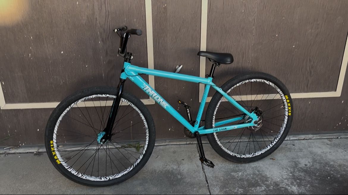 Throne “ The Goon” 29’ Bmx Bike