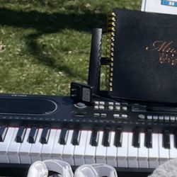 Piano keyboard