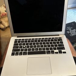MacBook Air 13 Inch 2011 For Parts Only 