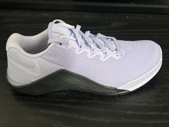 Nike Metcon 5 Woman Size 5 Brand new 