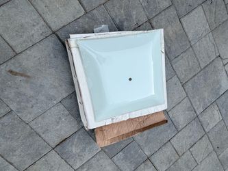 Unused new light fixture