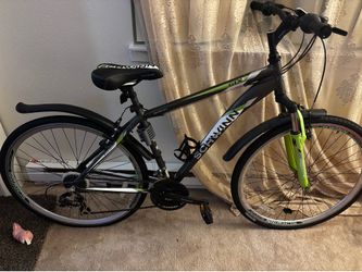 Schwinn Gtx1 hybrid bike