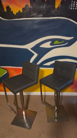 Kasala tall chairs