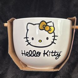 Hello Kitty Bowl With Gold Bow 20 Oz