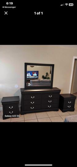 Black Dresser Set