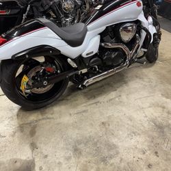 Amazing Suzuki M109R Boss