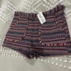 {FAB’RIK} Jacqurd Stripe Geometric Tribal Print Shorts