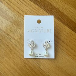 David’s Bridal Galina Signature Earrings