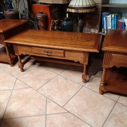 Vintage Broyhill Center & End tables 