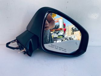 2022-2025 TOYOTA COROLLA CROSS RIGHT PASSENGER SIDE MIRROR WITH blind spot heated OEM 8 wires