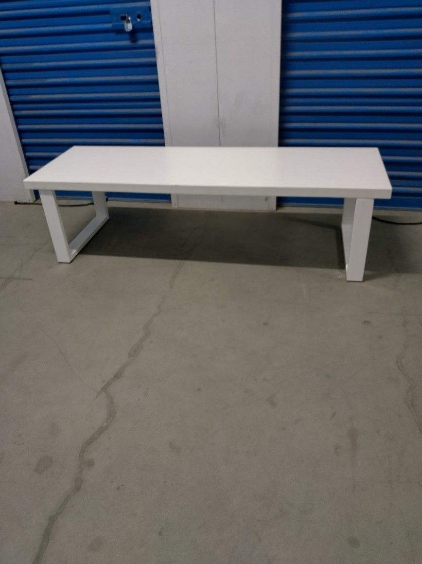 Heavy Duty Bench With Metal Legs In Good Y $ 150