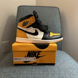 Nike Air Jordan 1 - Pollen (size 10)