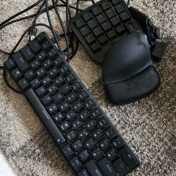Mechanical Keyboard Plus Razer Tartarus V2