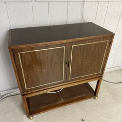 Founders Furniture Company 18726 Vintage Mid-Century Modern MCM Credenza Cabinet TV Stand Bar